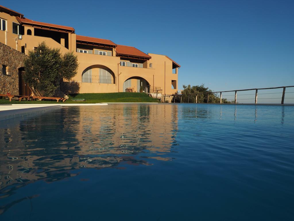 פייטרה ליגורה Agriturismo "I Castellari" מראה חיצוני תמונה